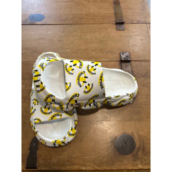 Men’s Champion Meloso Squish Smile Slides - Picture 2 of 6